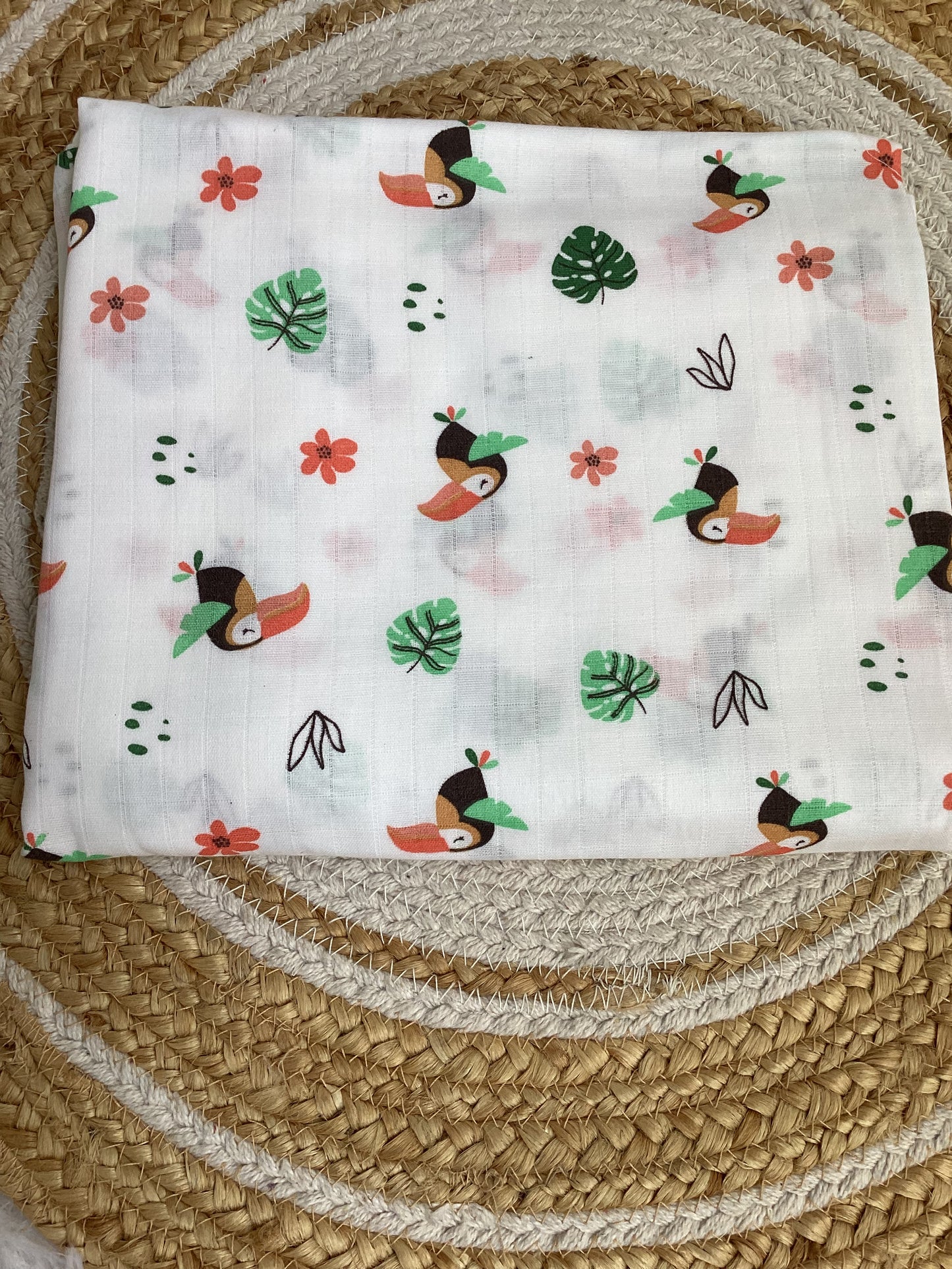 Toucan Bird Print Muslin Bath Towel (75*145cm)