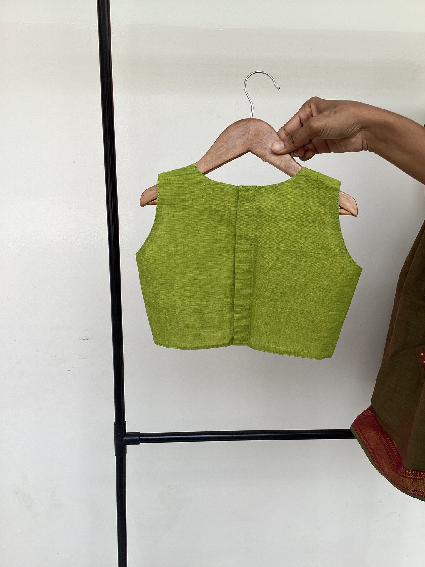 Kolamika Mangalagiri Handloom Cotton Dress – Green